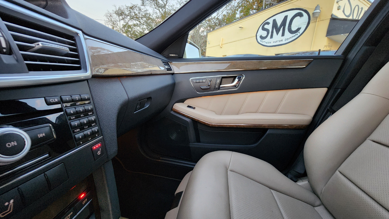 Mercedes-Benz E-Class  2010