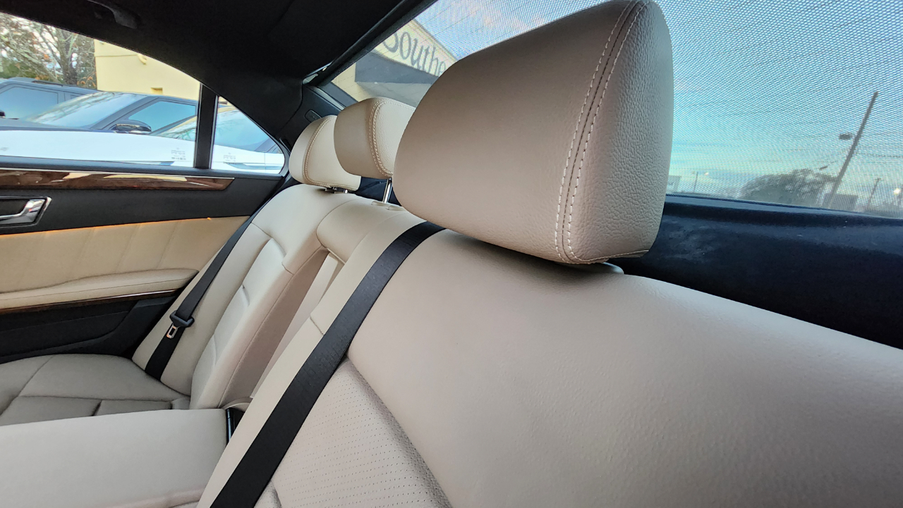 Mercedes-Benz E-Class  2010