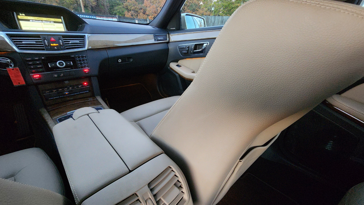 Mercedes-Benz E-Class  2010