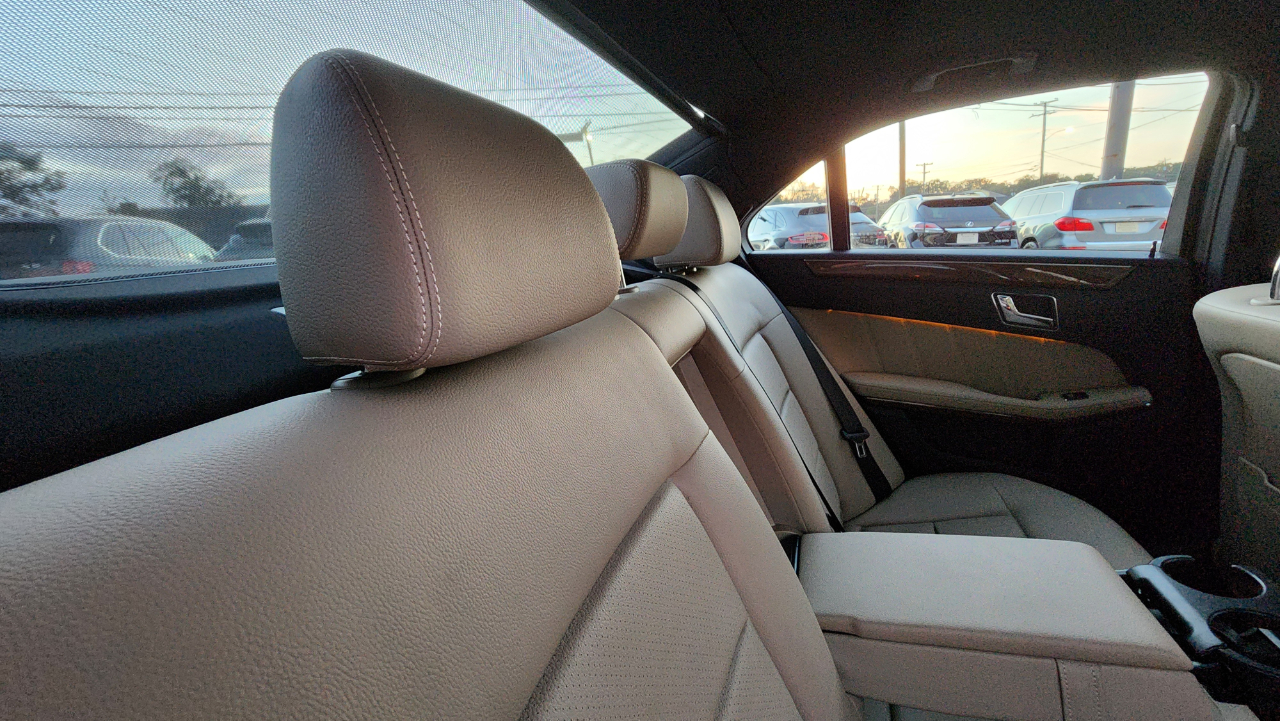 Mercedes-Benz E-Class  2010