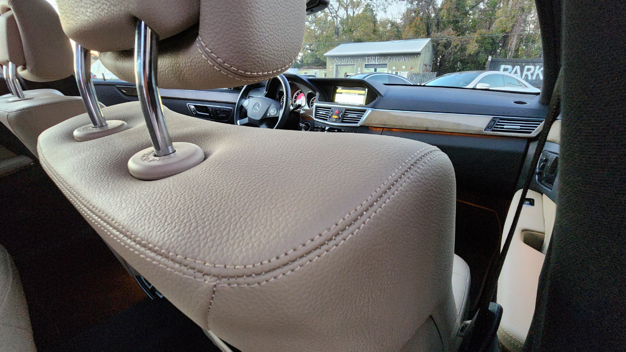 Mercedes-Benz E-Class  2010