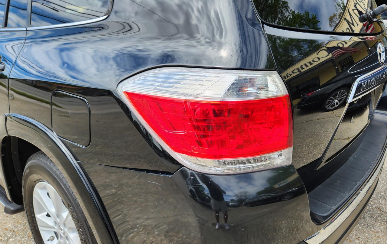 Toyota Highlander SE 2013