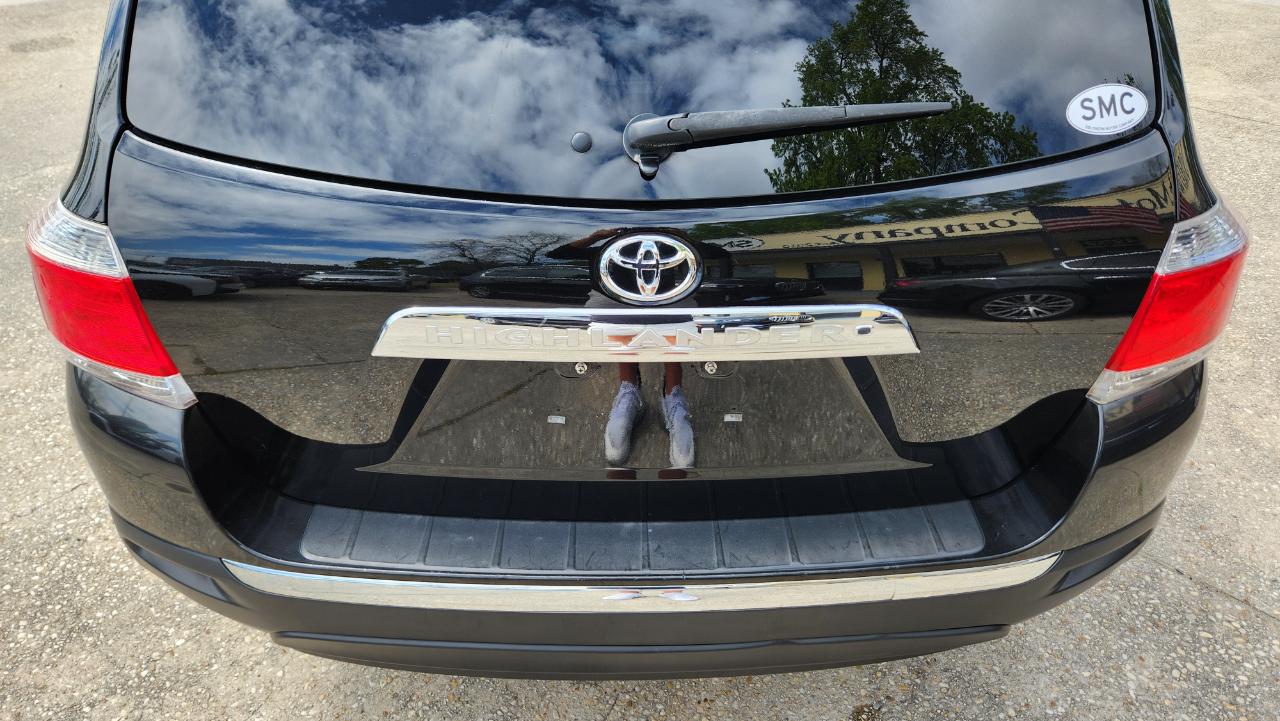 Toyota Highlander SE 2013