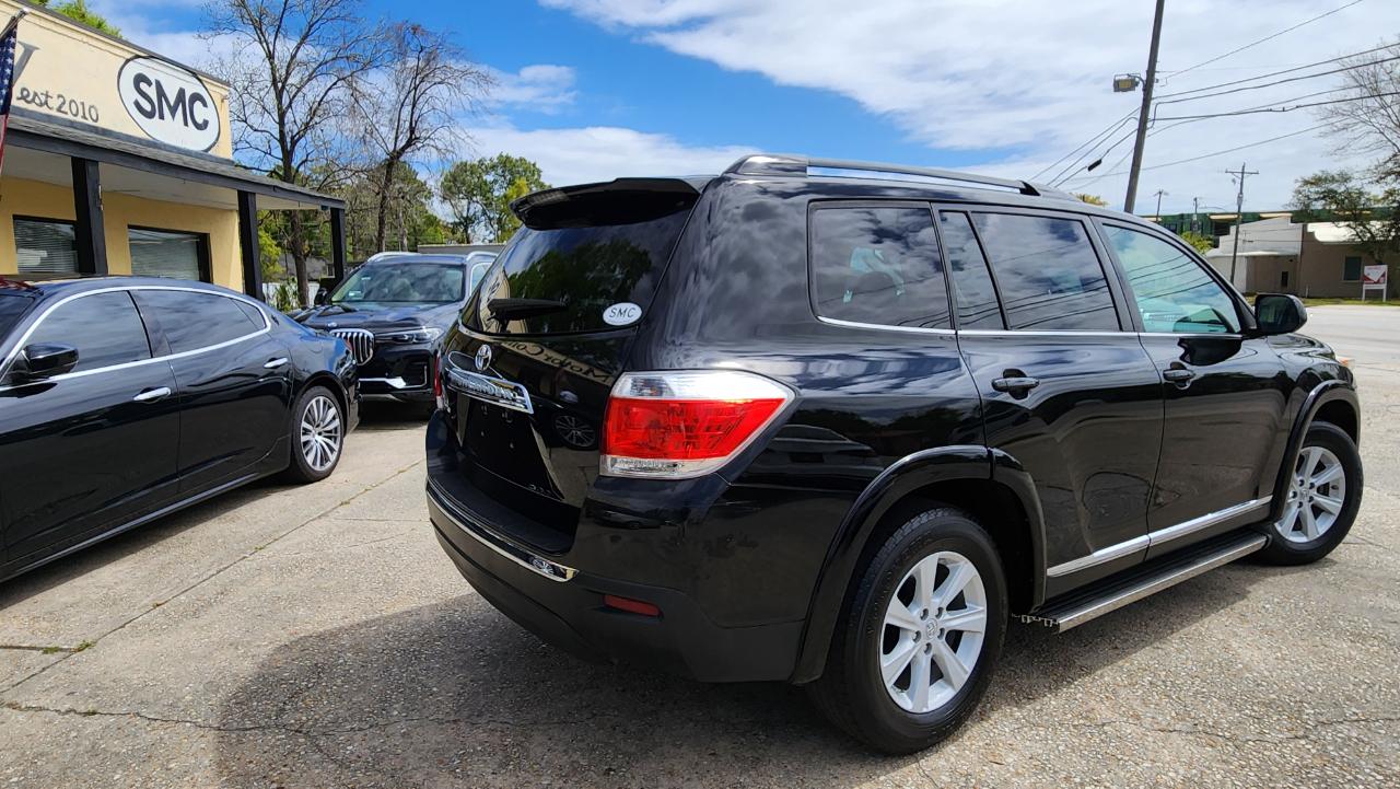 Toyota Highlander SE 2013