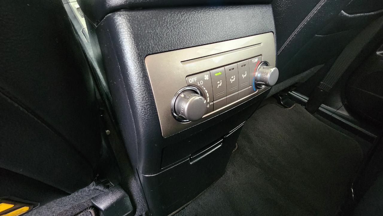 Toyota Highlander SE 2013