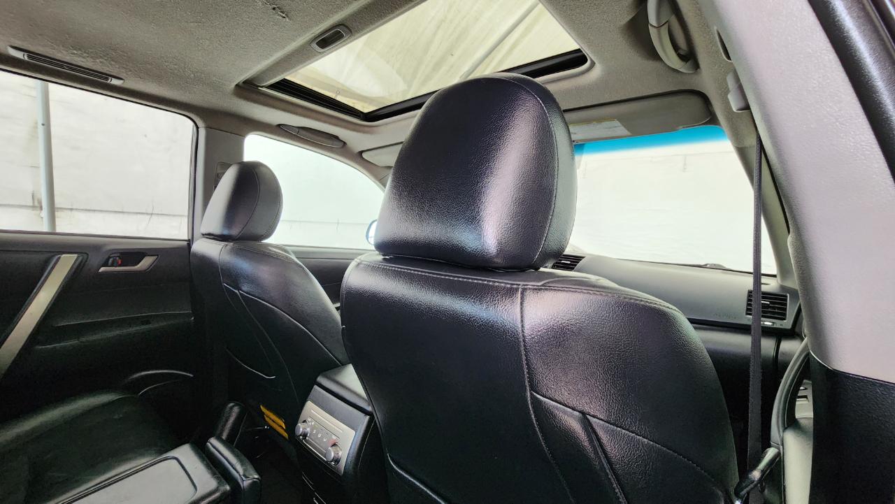 Toyota Highlander SE 2013