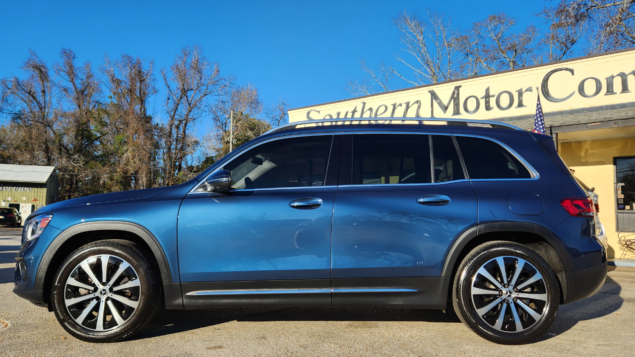 Mercedes-Benz GLB  2021