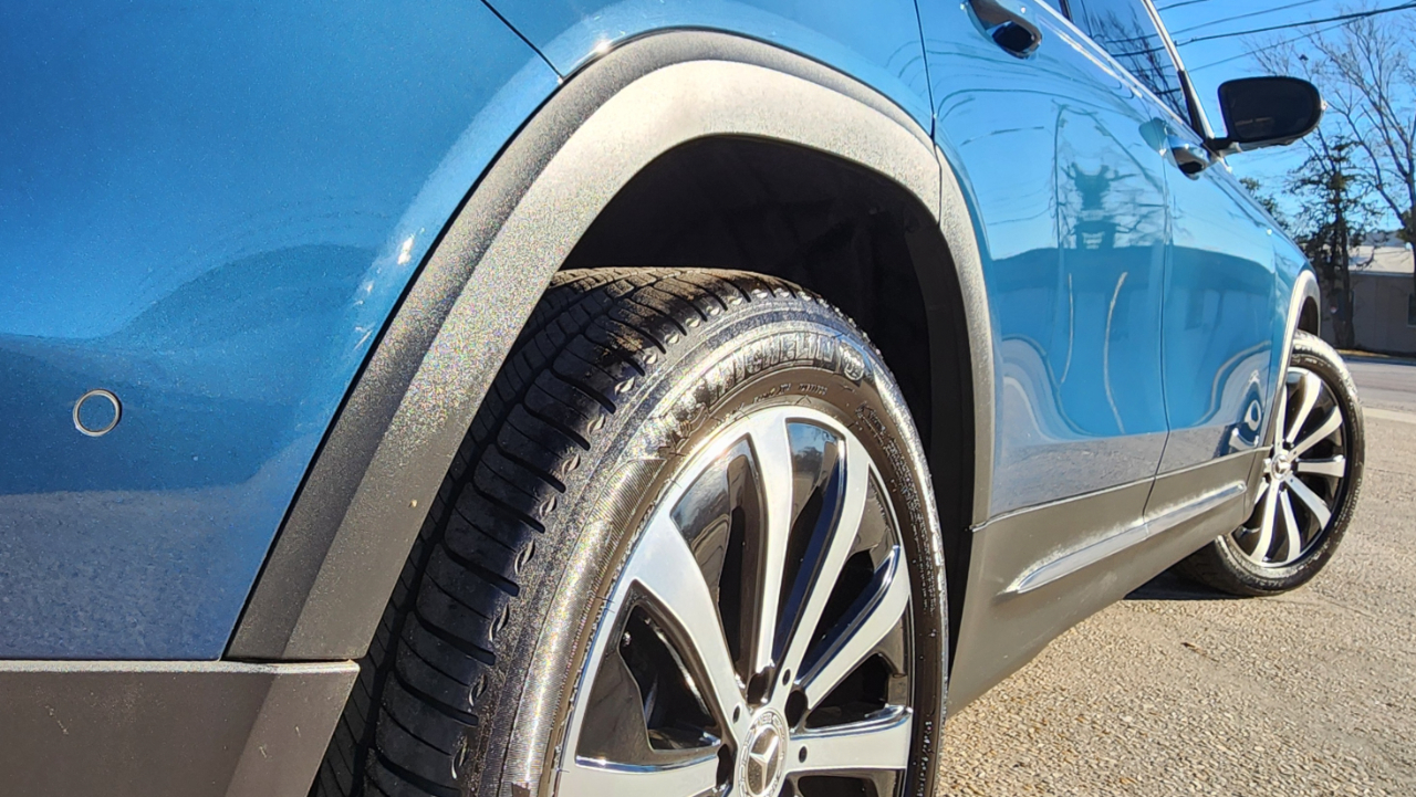 Mercedes-Benz GLB  2021