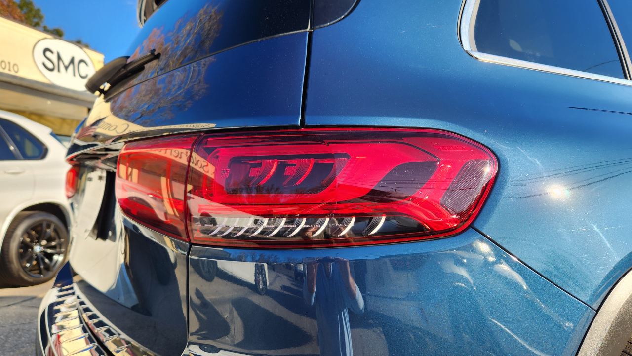 Mercedes-Benz GLB  2021