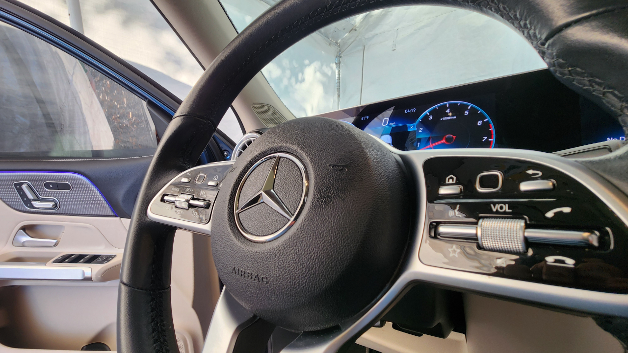 Mercedes-Benz GLB  2021