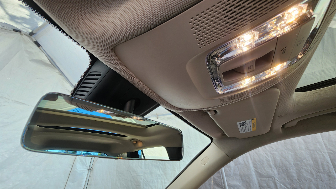 Mercedes-Benz GLB  2021