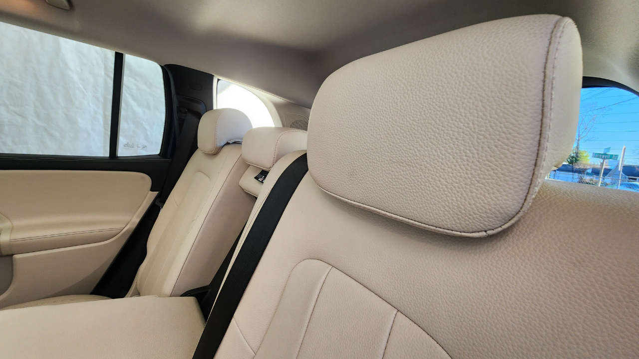 Mercedes-Benz GLB  2021