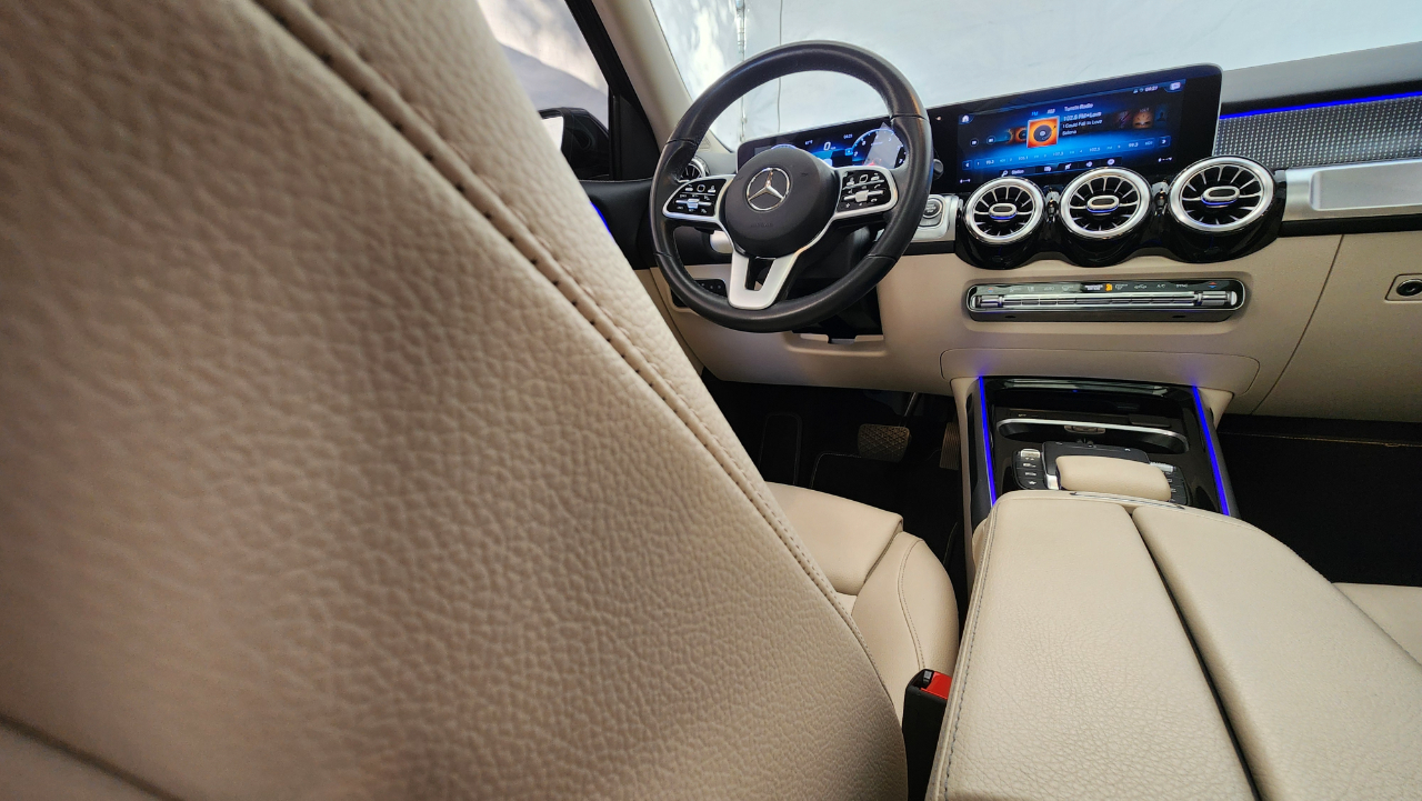 Mercedes-Benz GLB  2021