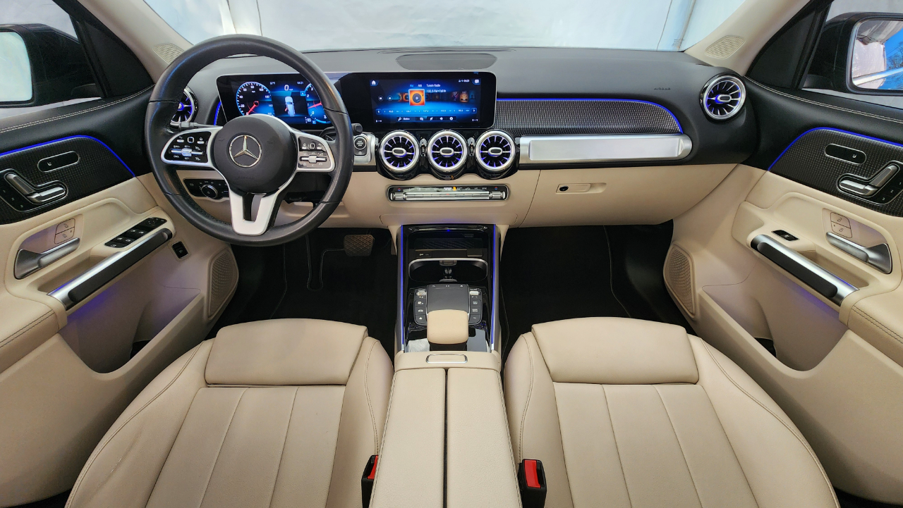 Mercedes-Benz GLB  2021