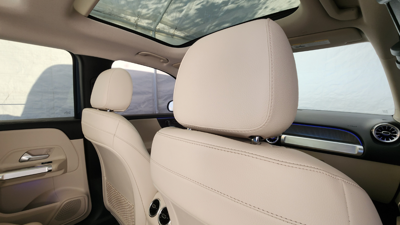 Mercedes-Benz GLB  2021