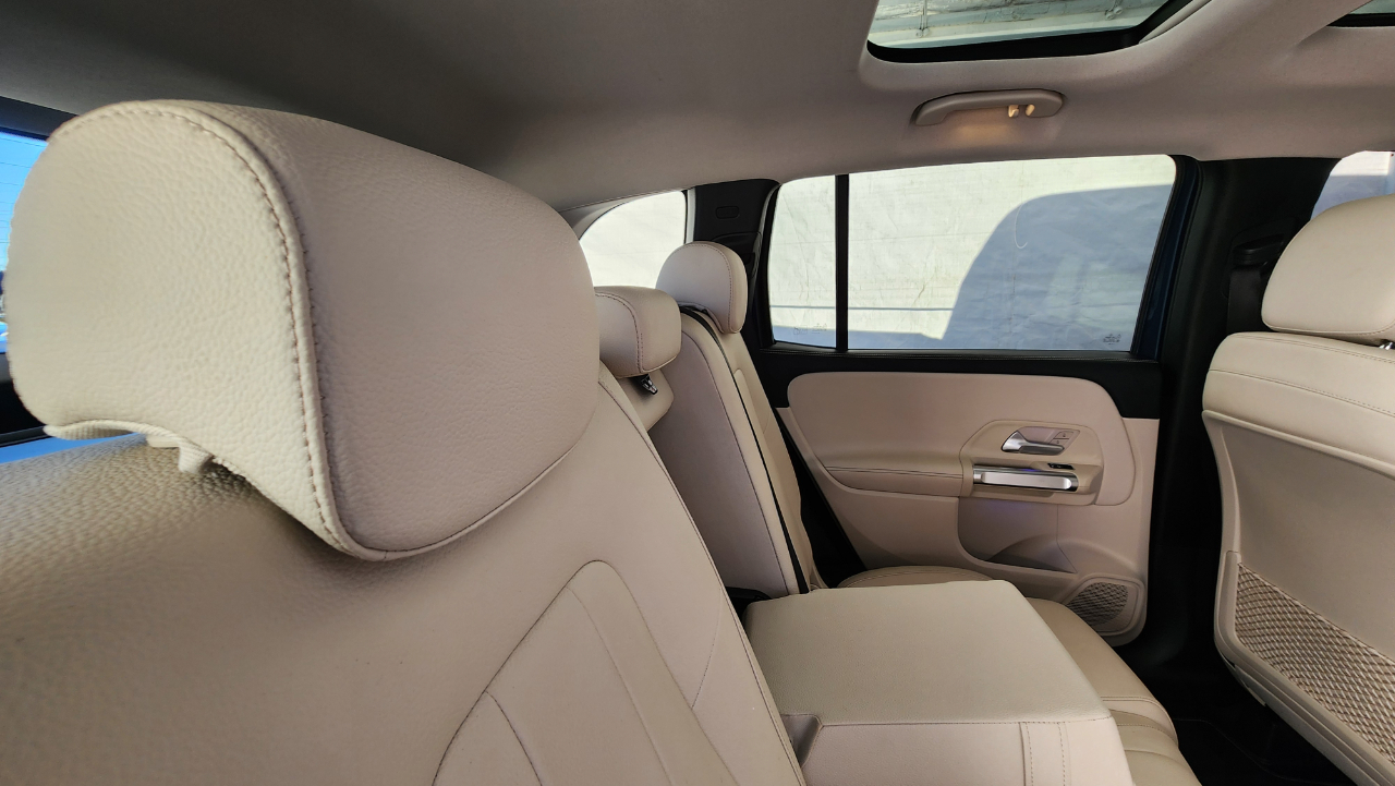 Mercedes-Benz GLB  2021