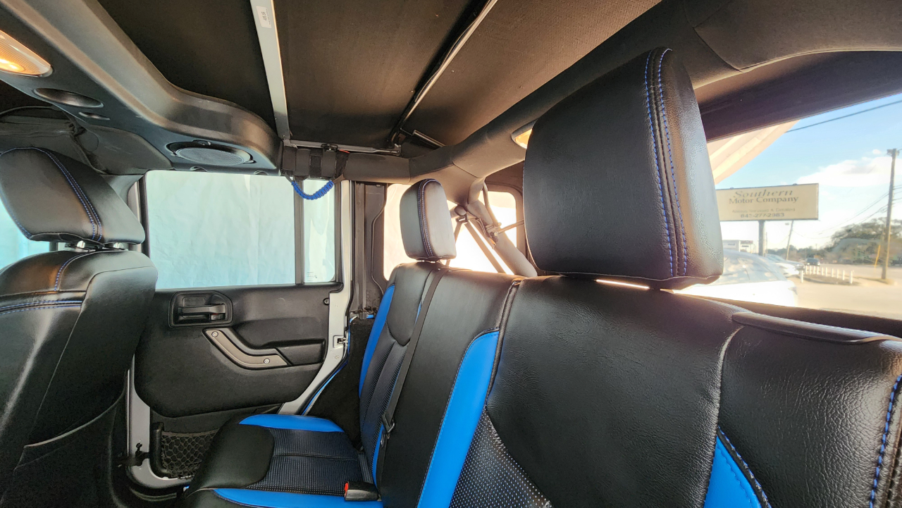 Jeep Wrangler Unlimited  2013