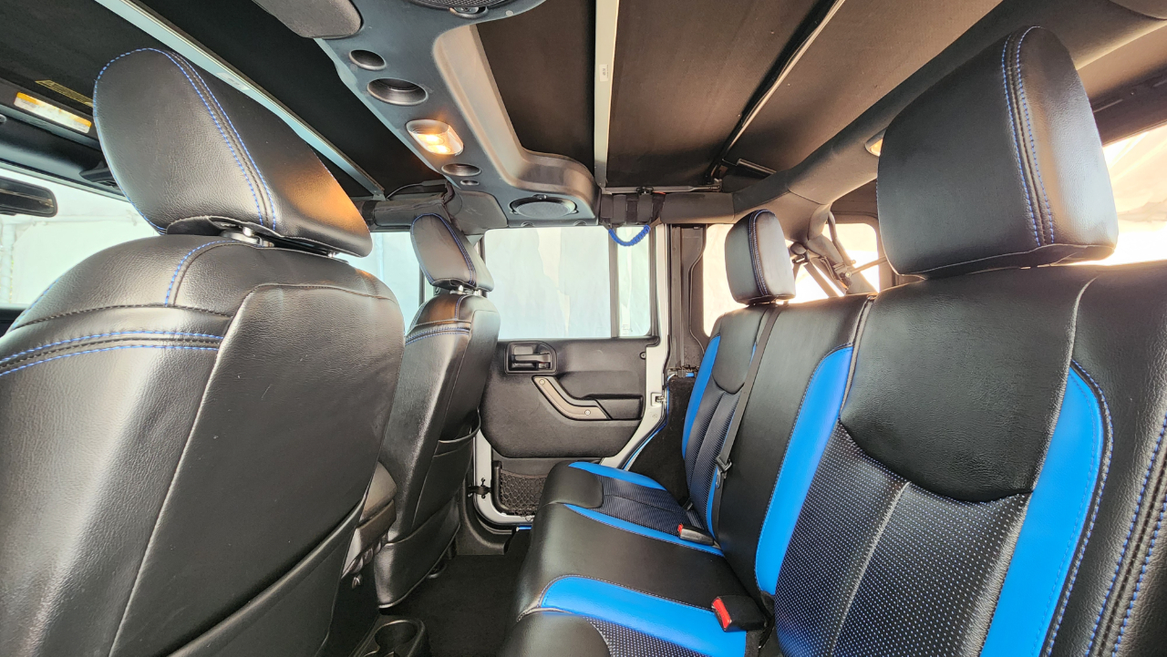 Jeep Wrangler Unlimited  2013