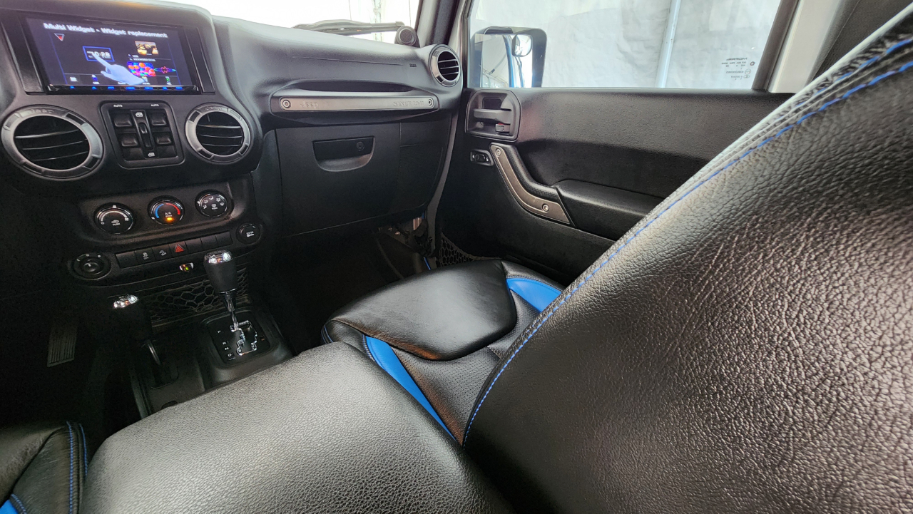 Jeep Wrangler Unlimited  2013