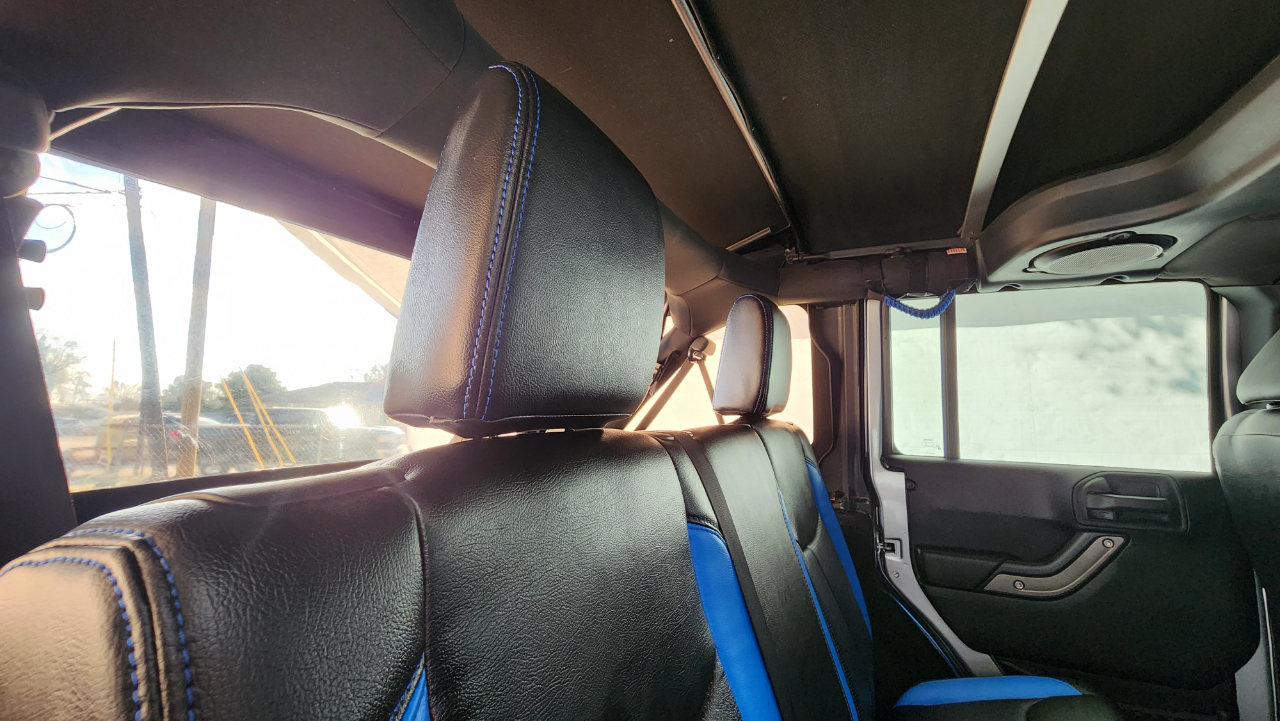 Jeep Wrangler Unlimited  2013