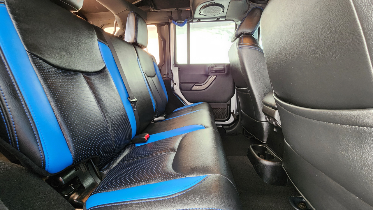 Jeep Wrangler Unlimited  2013