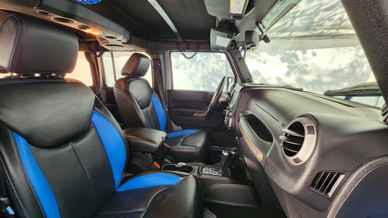 Jeep Wrangler Unlimited  2013