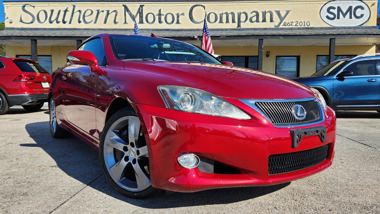 Lexus IS 350C  2010