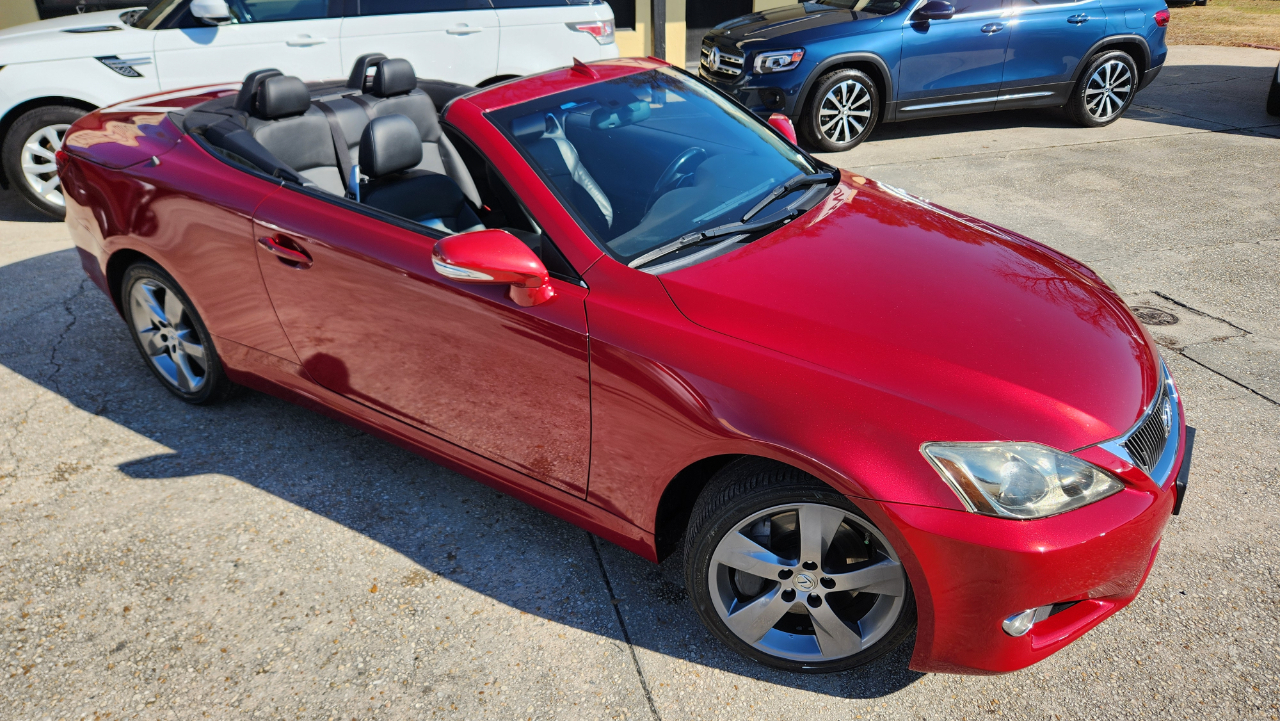 Lexus IS 350C  2010