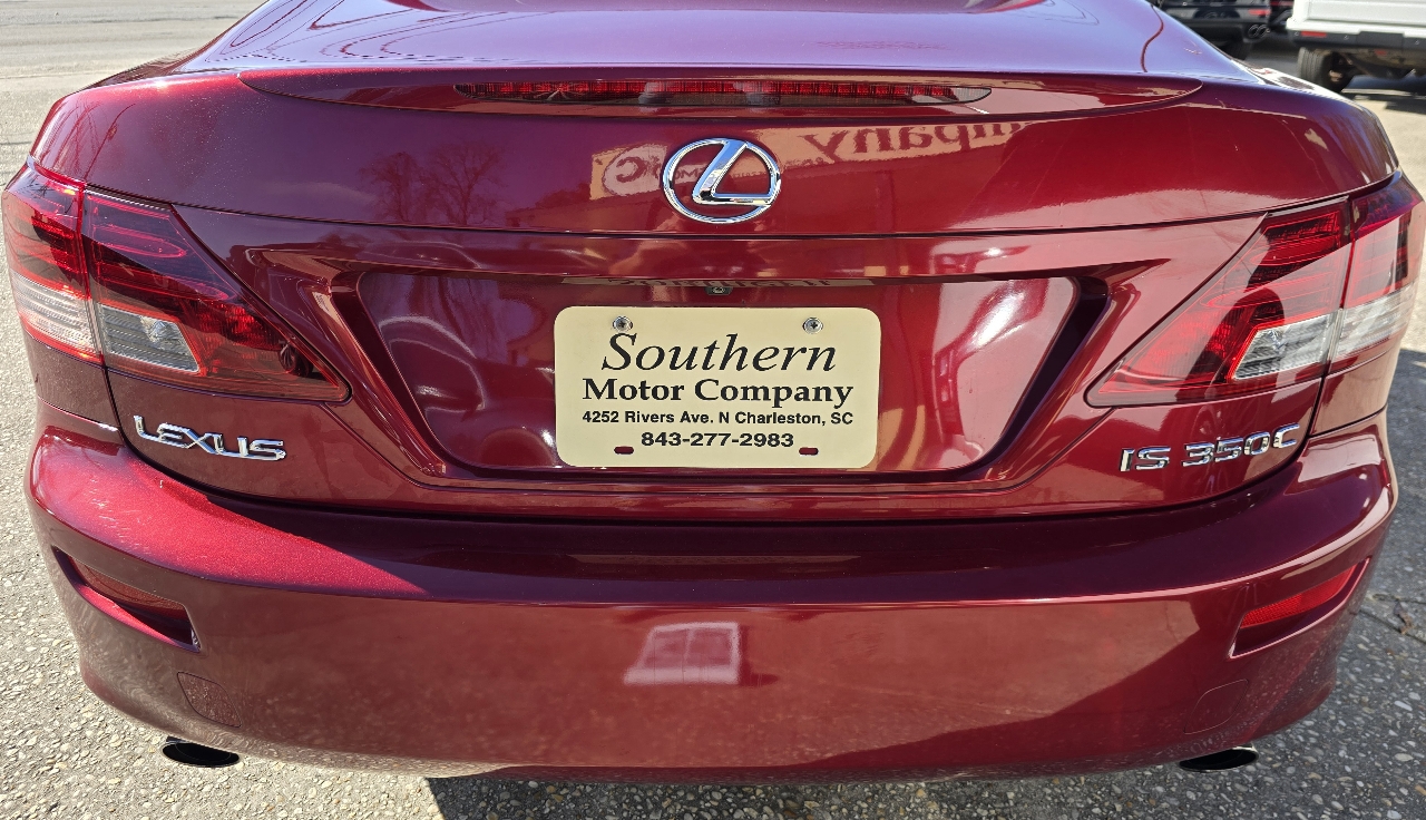 Lexus IS 350C  2010
