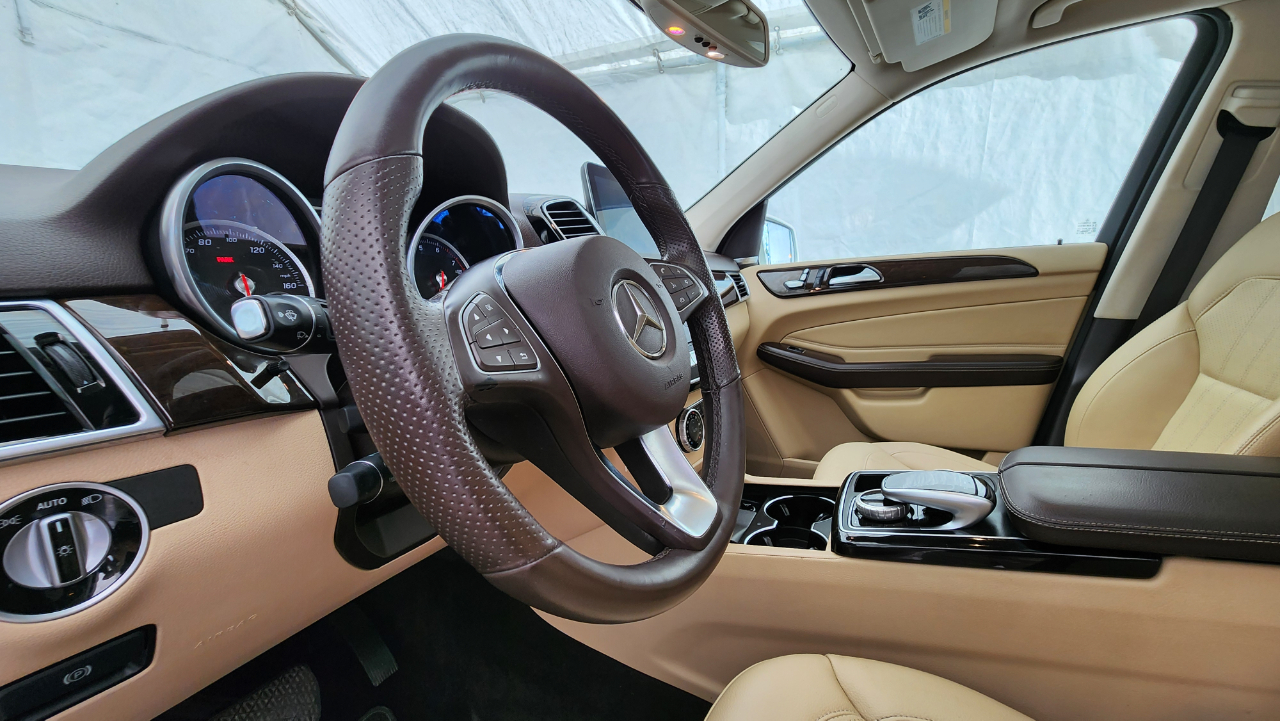 Mercedes-Benz GLE  2017