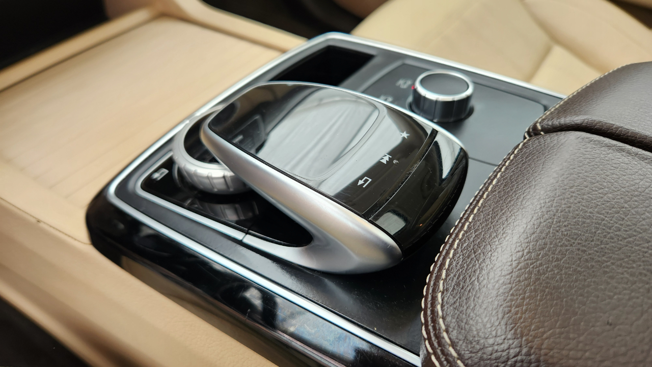 Mercedes-Benz GLE  2017