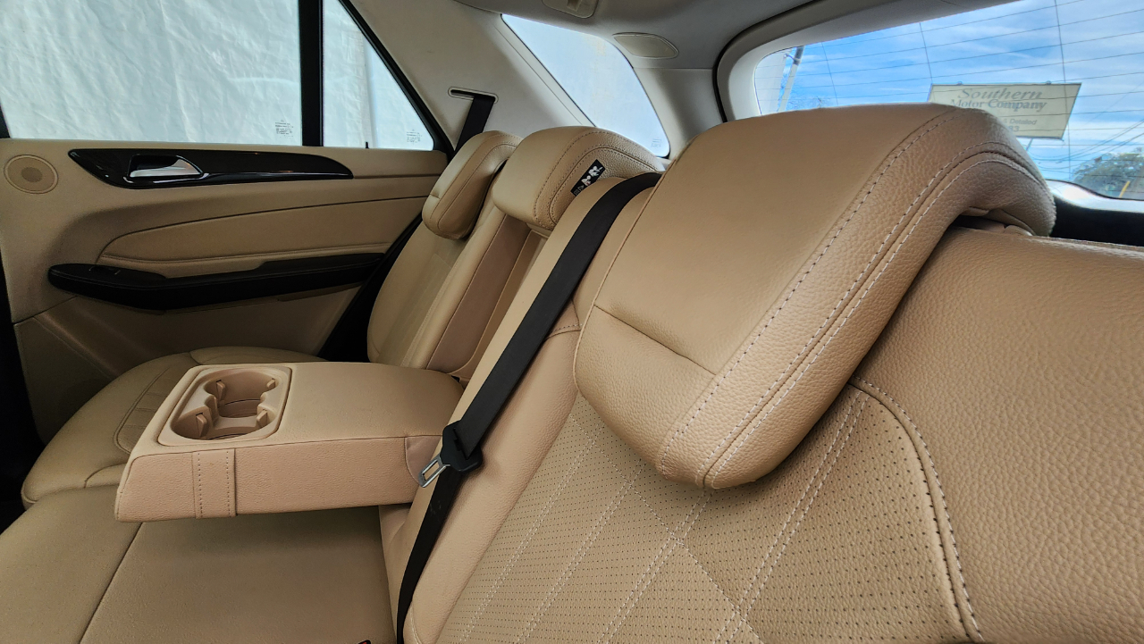 Mercedes-Benz GLE  2017