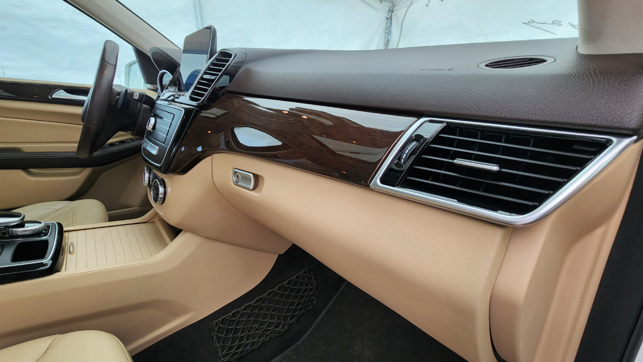 Mercedes-Benz GLE  2017