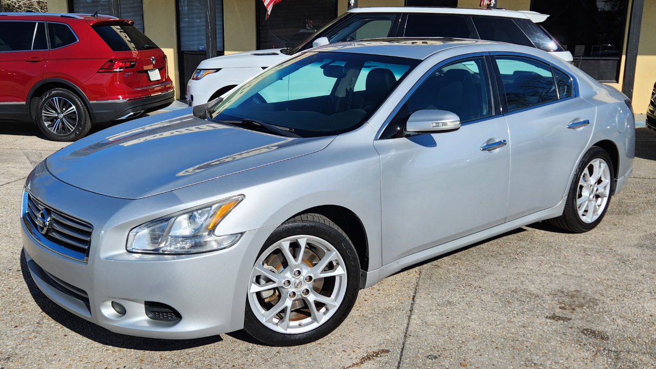 Nissan Maxima 3.5 SV 2013