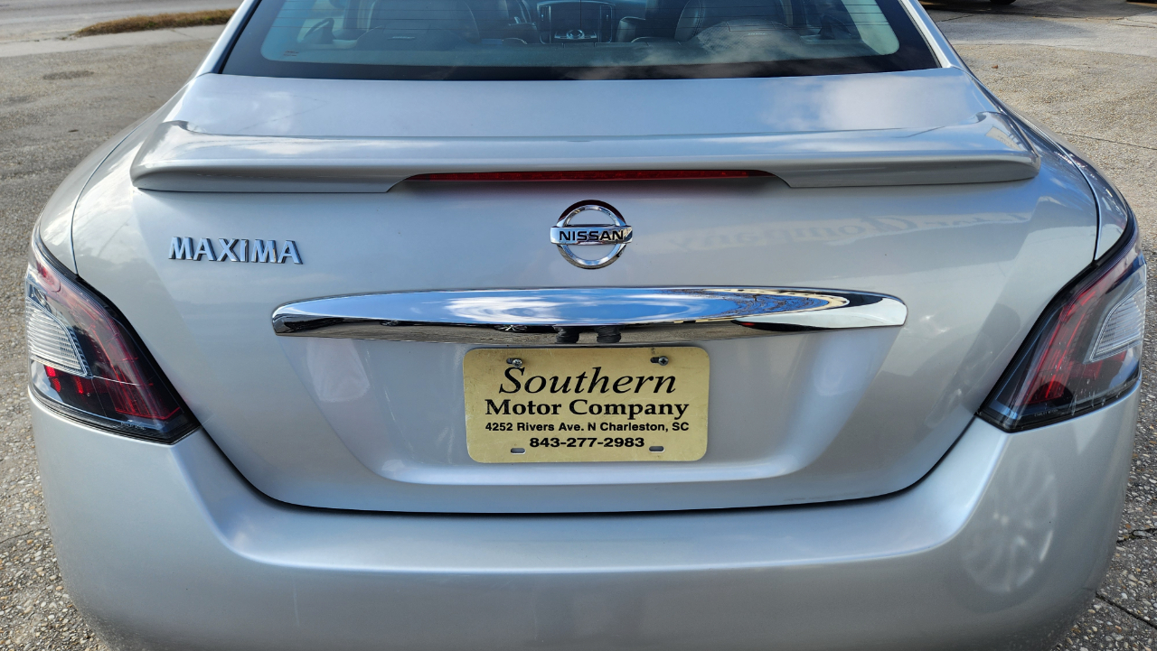 Nissan Maxima  2013