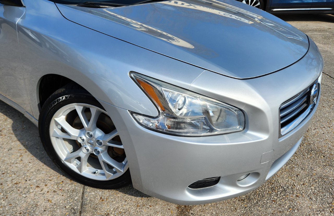 Nissan Maxima  2013