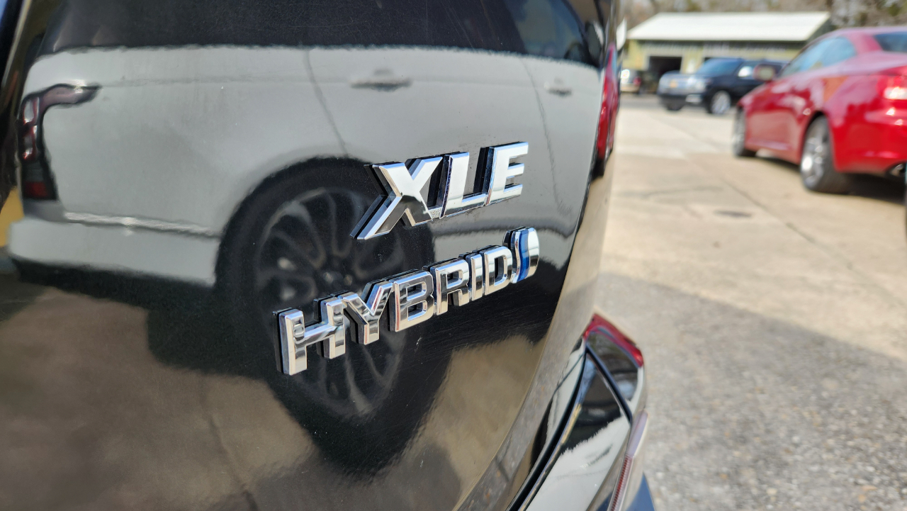 Toyota RAV4 Hybrid XLE 2016