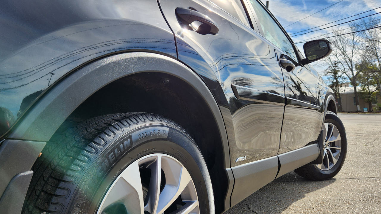 Toyota RAV4 Hybrid XLE 2016