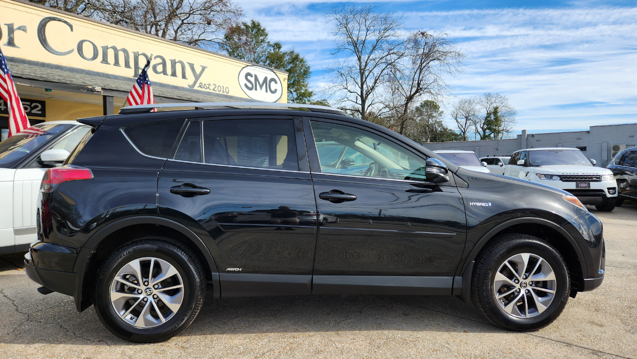 Toyota RAV4 Hybrid XLE 2016