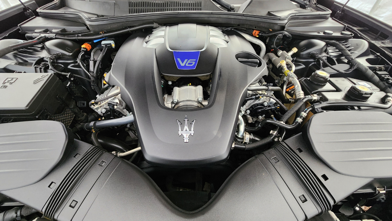 Maserati Quattroporte Modena 3.0L 2022