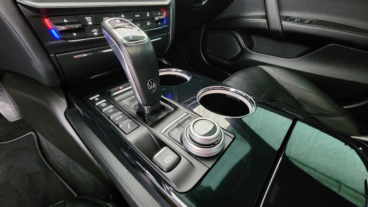 Maserati Quattroporte Modena 3.0L 2022