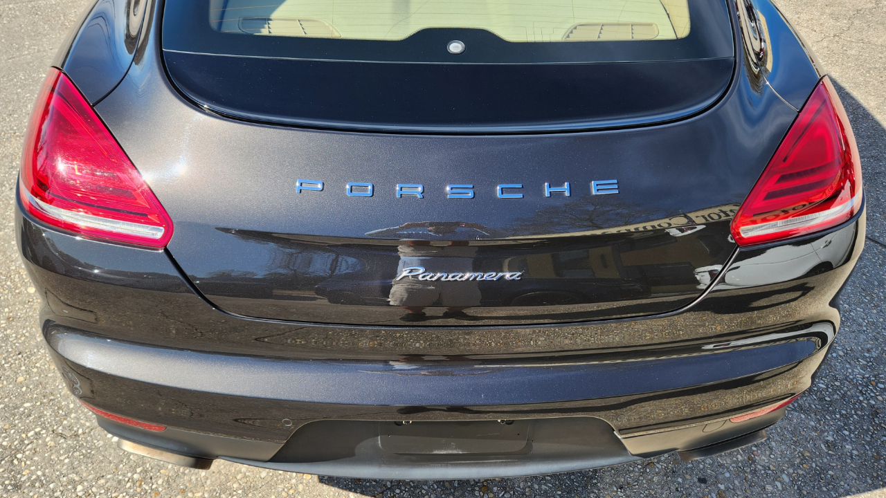 Porsche Panamera 4dr HB 2014