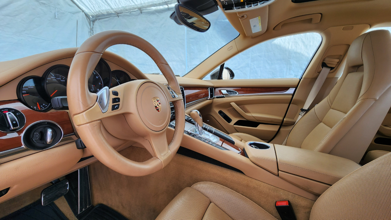 Porsche Panamera 4dr HB 2014