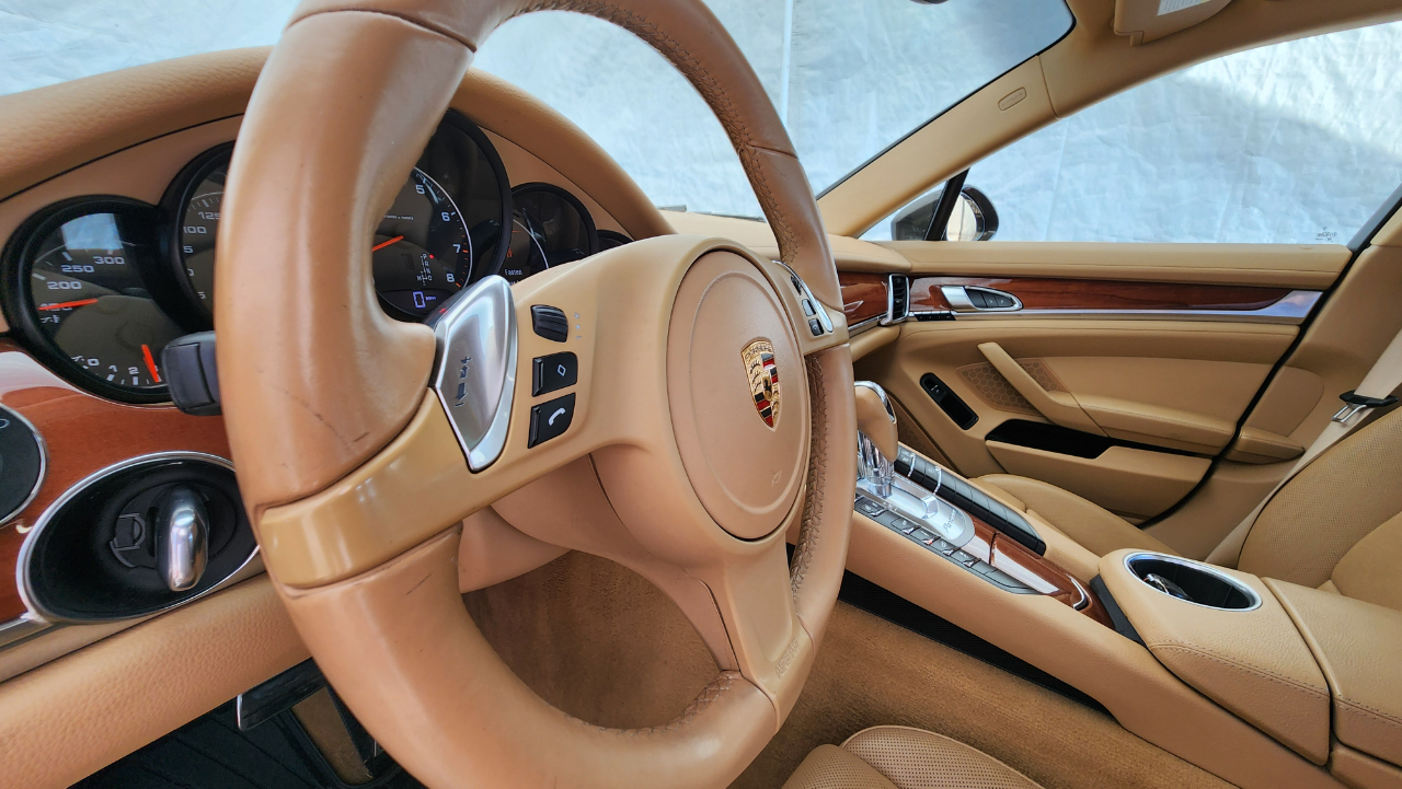 Porsche Panamera 4dr HB 2014