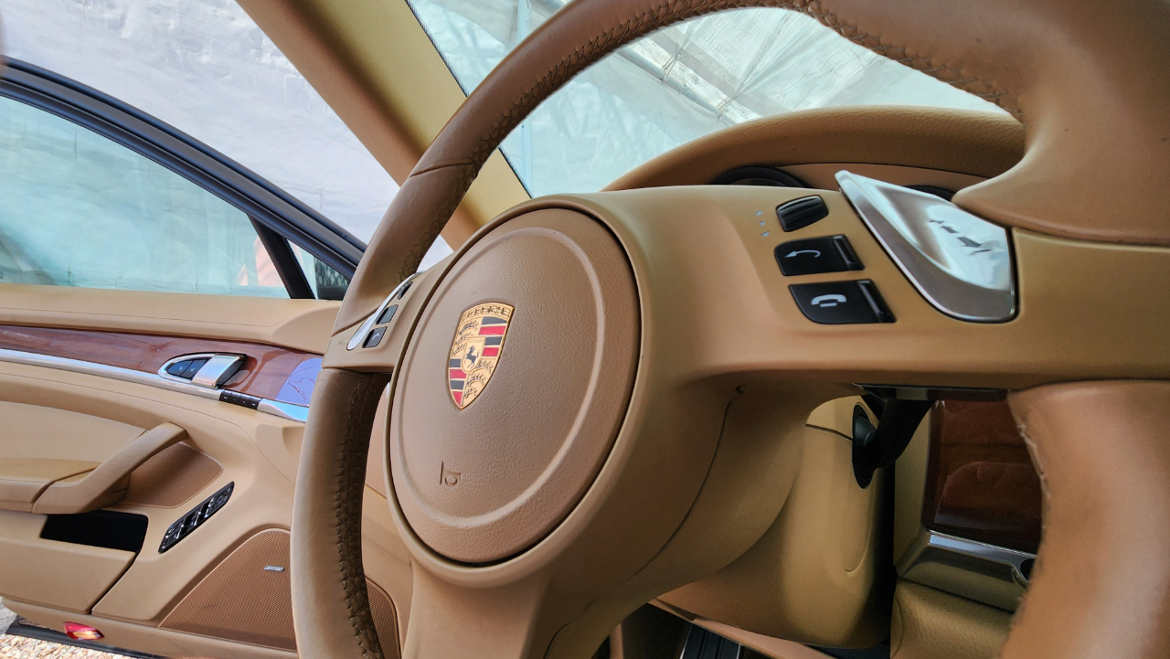 Porsche Panamera 4dr HB 2014