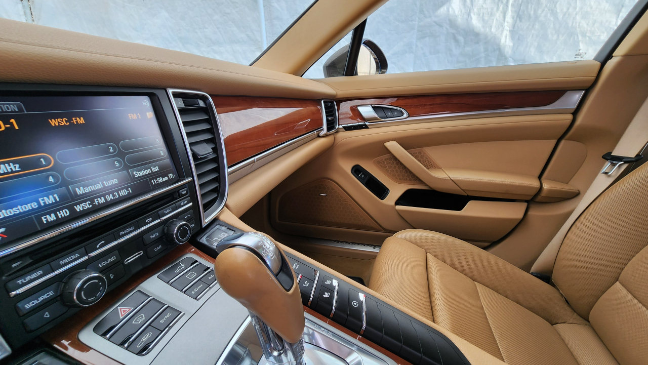 Porsche Panamera 4dr HB 2014