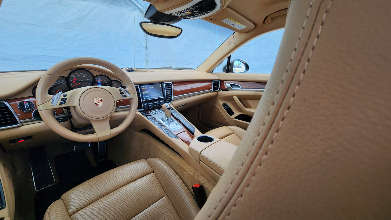 Porsche Panamera 4dr HB 2014