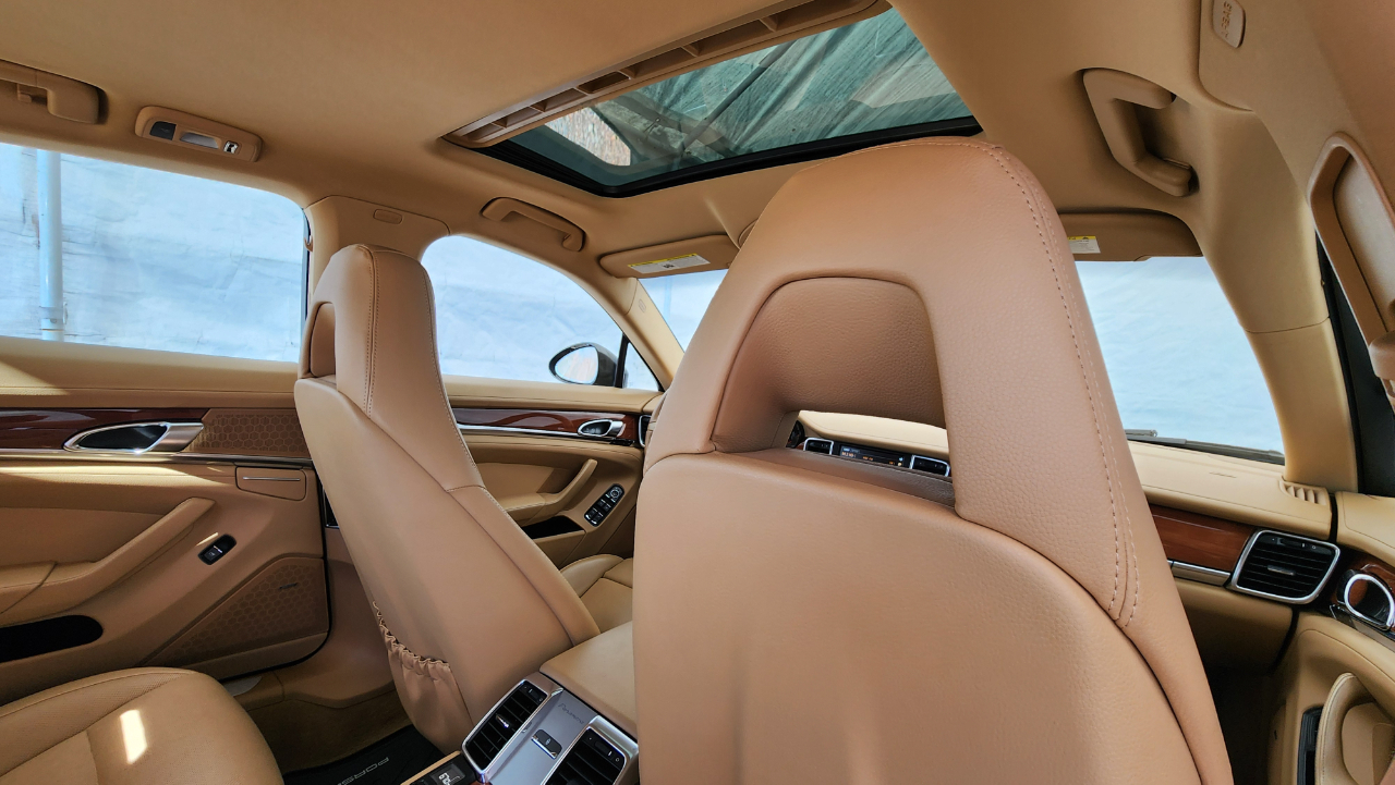 Porsche Panamera 4dr HB 2014