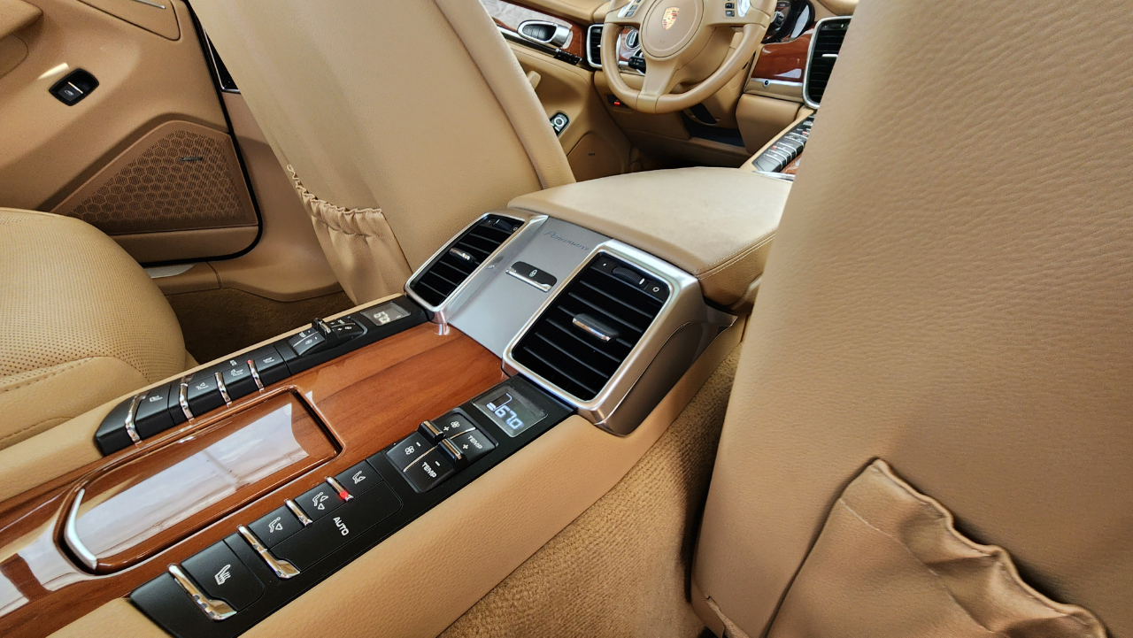 Porsche Panamera 4dr HB 2014