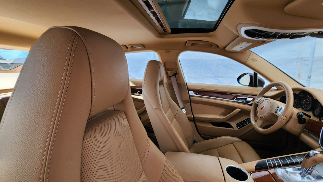 Porsche Panamera 4dr HB 2014